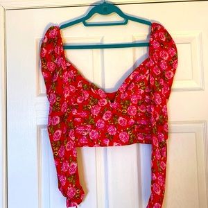 Zara floral red and pink long sleeve crop top with sweetheart neckline.M
